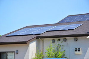 太陽光発電が設置された住宅